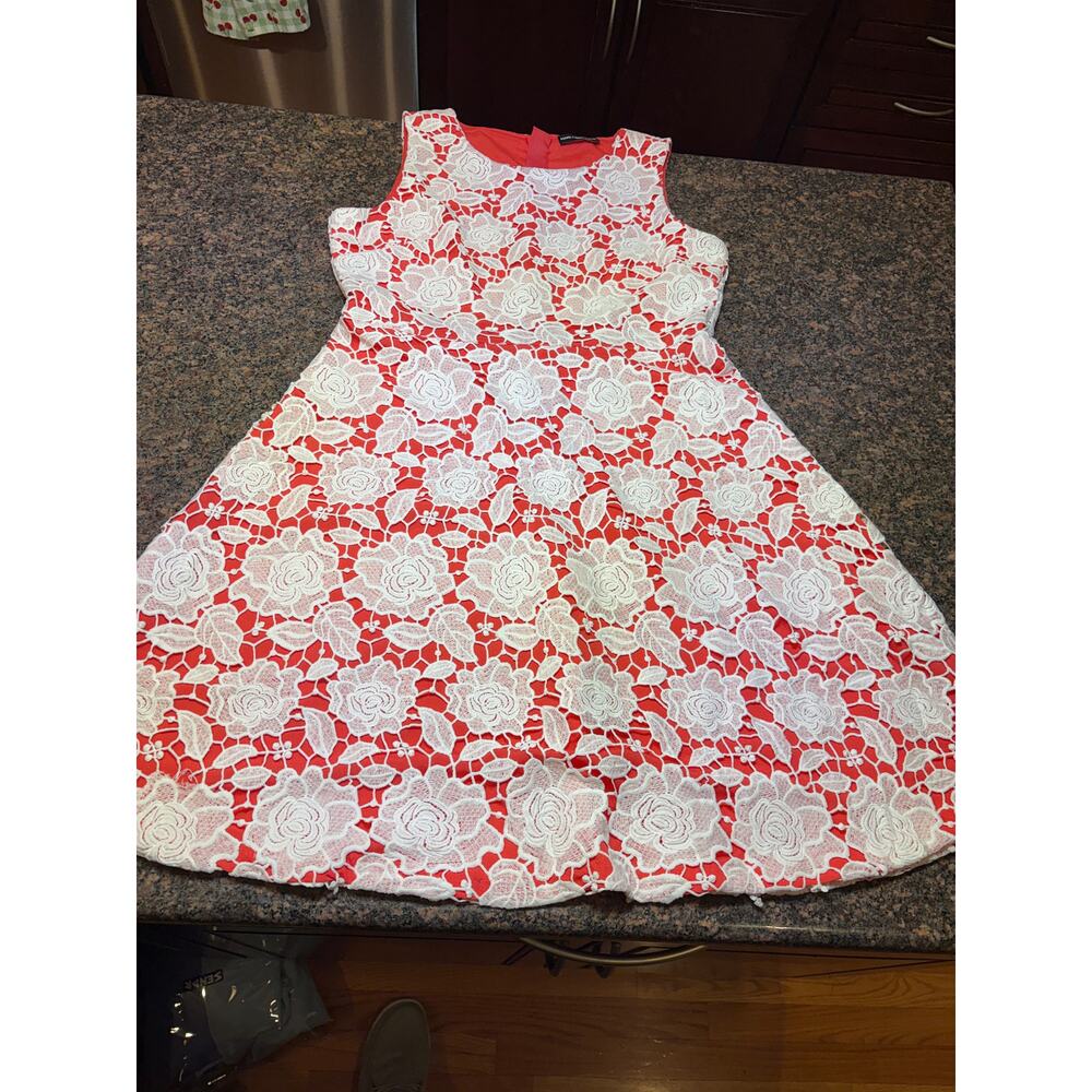 Karl Lagerfeld Coral Dress with White Lace Overlay Size 12 - Picture 16 of 16